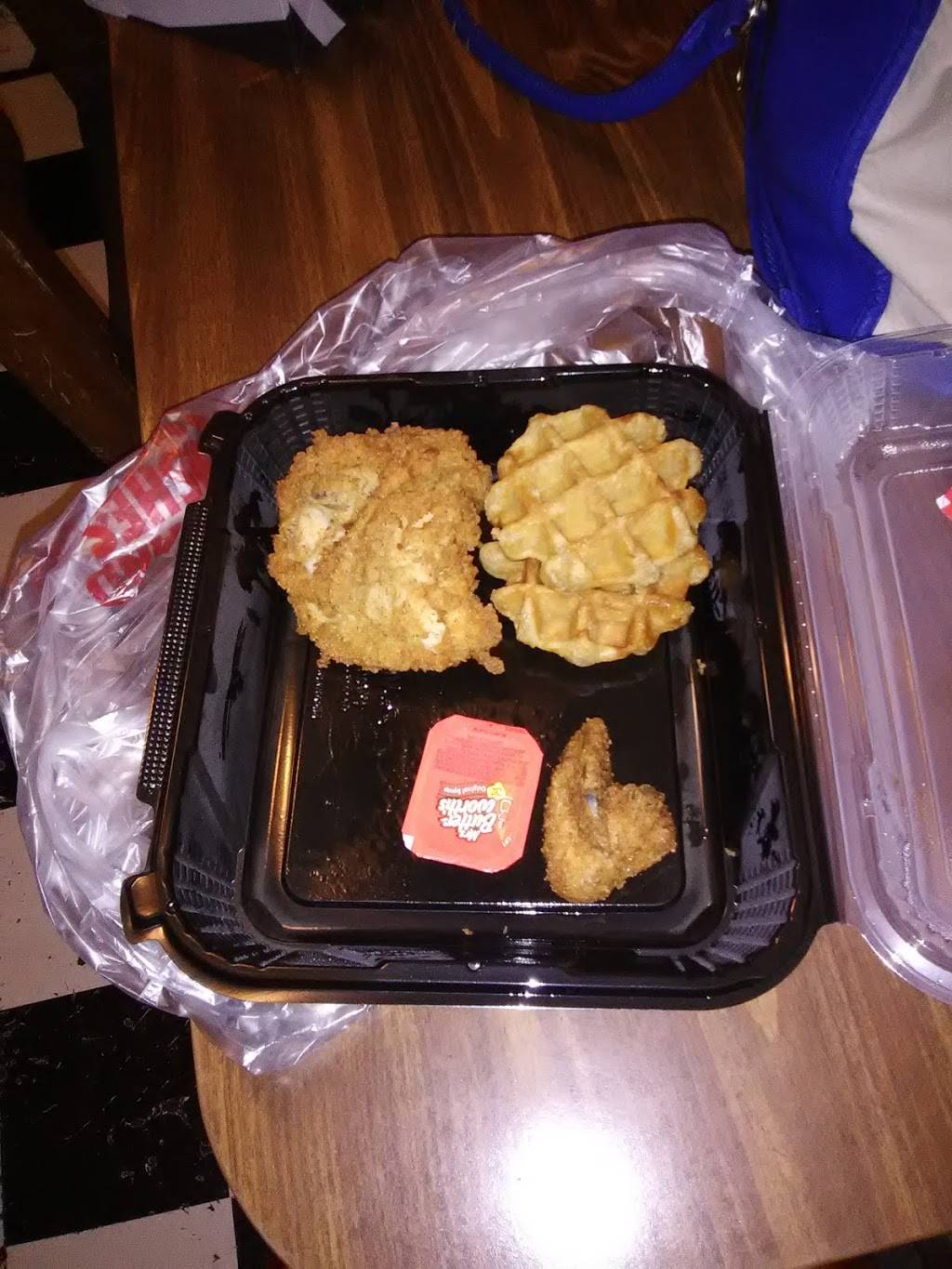 KFC | restaurant | 675 John C Calhoun Dr, Orangeburg, SC 29115, USA | 8035330305 OR +1 803-533-0305