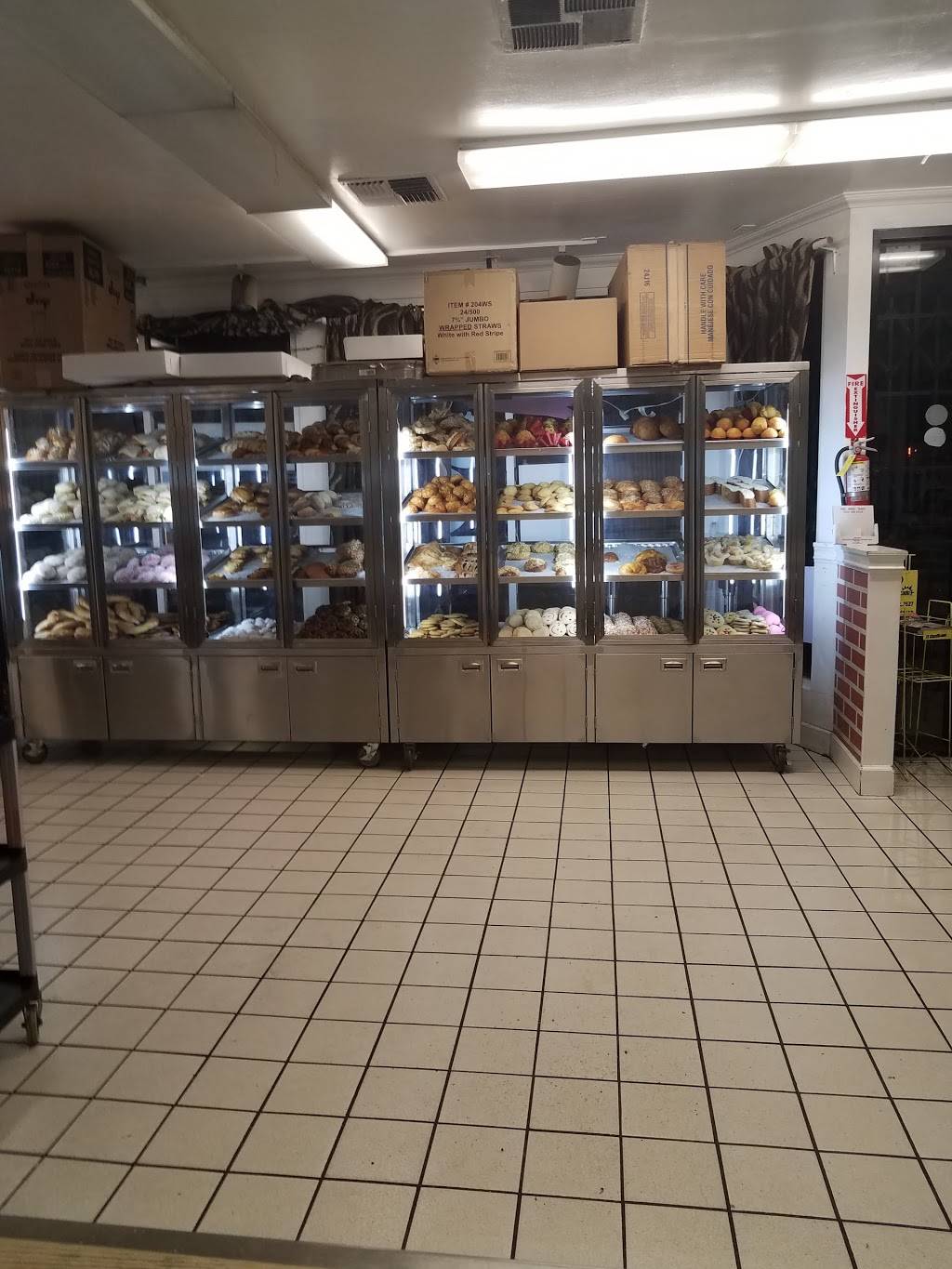 Panaderia Morelos | bakery | 2439 East Cesar E Chavez Avenue, Los Angeles, CA 90033, USA | 3236965186 OR +1 323-696-5186