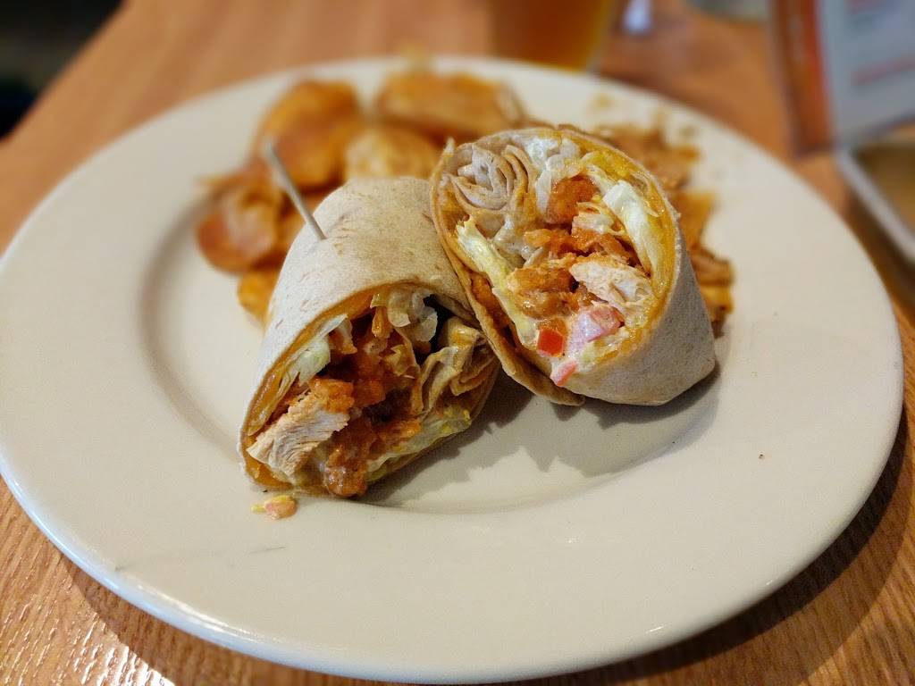 Scottys Brewhouse | restaurant | 2001 S Neil St, Champaign, IL 61820, USA | 2175304394 OR +1 217-530-4394