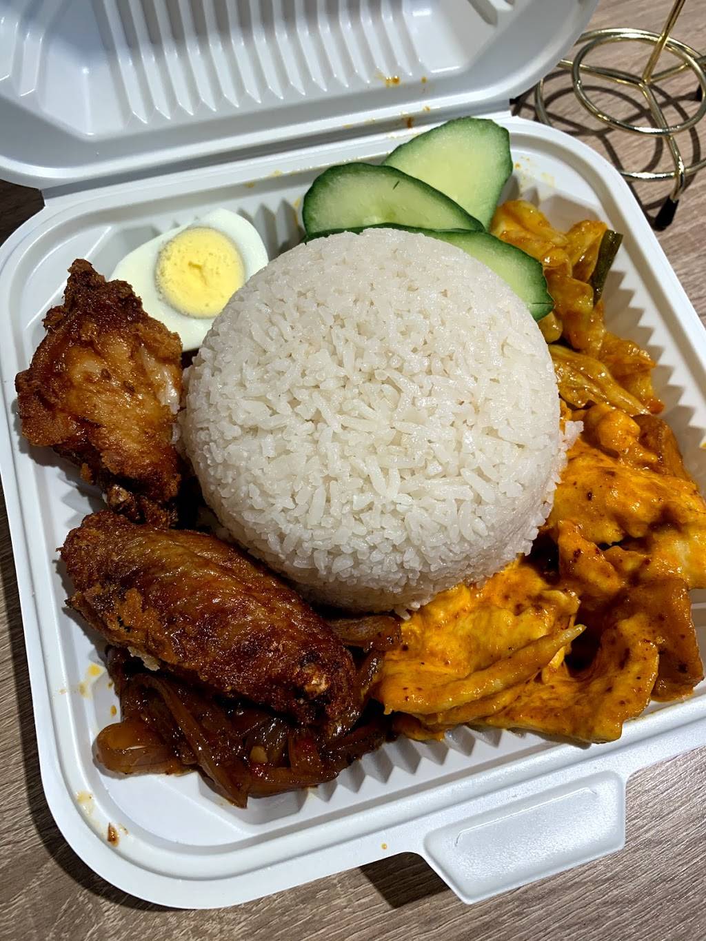 Ipoh Garden Malaysia Cuisine | restaurant | 100 El Camino Real, Millbrae, CA 94030, USA | 6506529588 OR +1 650-652-9588