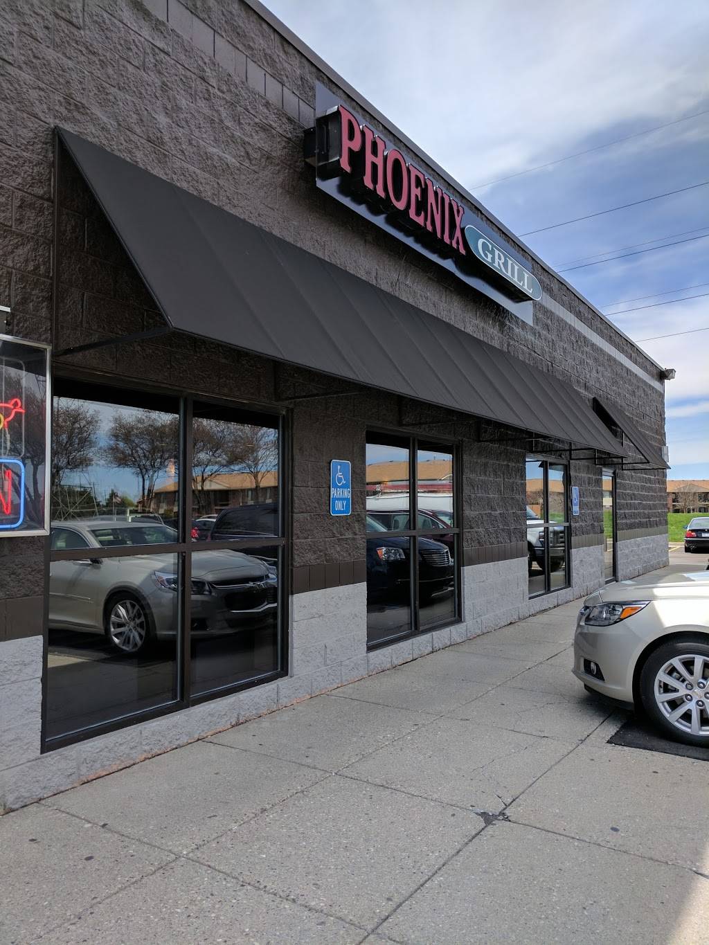 Phoenix Grill | restaurant | 43095 Hayes Rd, Sterling Heights, MI 48313, USA | 5865661006 OR +1 586-566-1006
