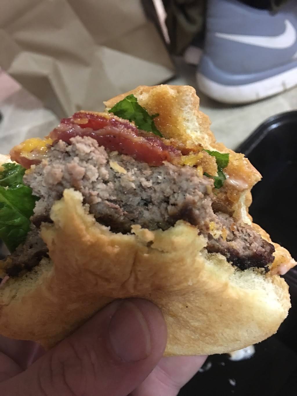 Burger Theory | restaurant | 1420 Cuming St, Omaha, NE 68102, USA | 4024492222 OR +1 402-449-2222