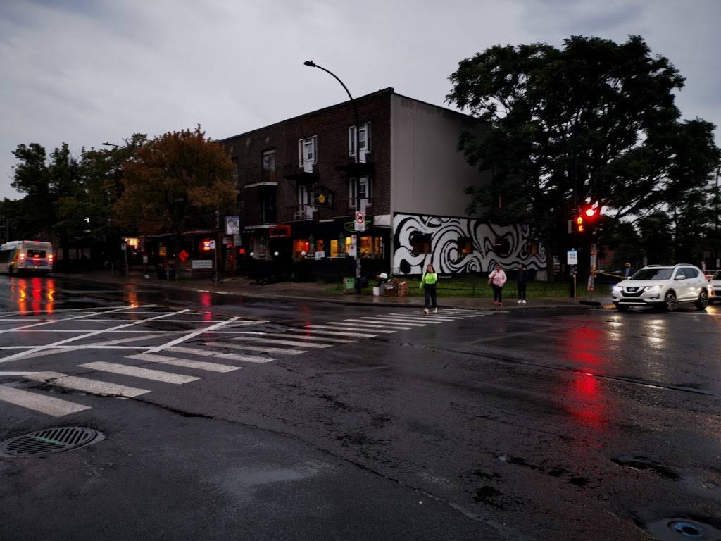 Cafe I-Ching | restaurant | 4242 Boulevard Décarie, Montréal, QC H4A 3K3, Canada | 5144880096 OR +1 514-488-0096