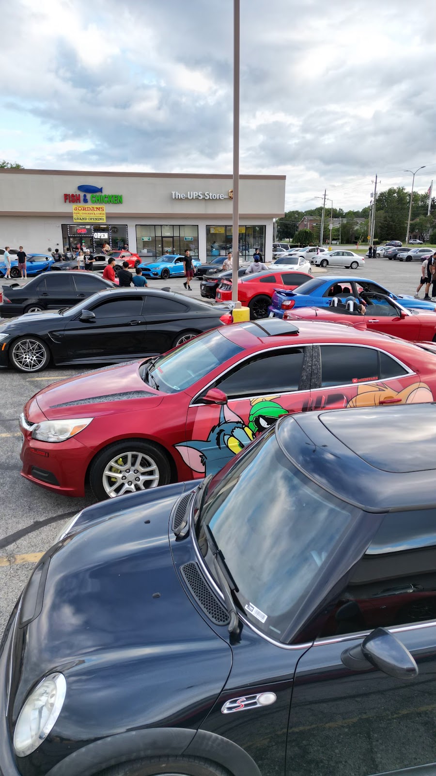 JORDANS FISH CHICKEN & GYROS (86TH ST AND DITCH) | restaurant | 1385 W 86th St, Indianapolis, IN 46260, USA | 3172516000 OR +1 317-251-6000