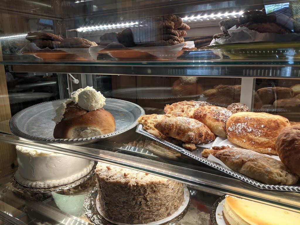 Winonas Restaurant | restaurant | 617 Lincoln Ave, Steamboat Springs, CO 80487, USA | 9708792483 OR +1 970-879-2483