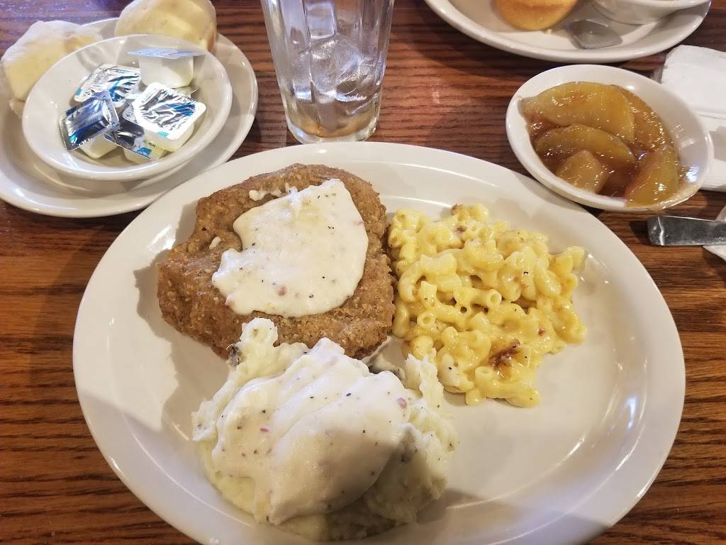 Cracker Barrel Old Country Store | restaurant | 4110 S Lees Summit Rd, Independence, MO 64055, USA | 8163733341 OR +1 816-373-3341