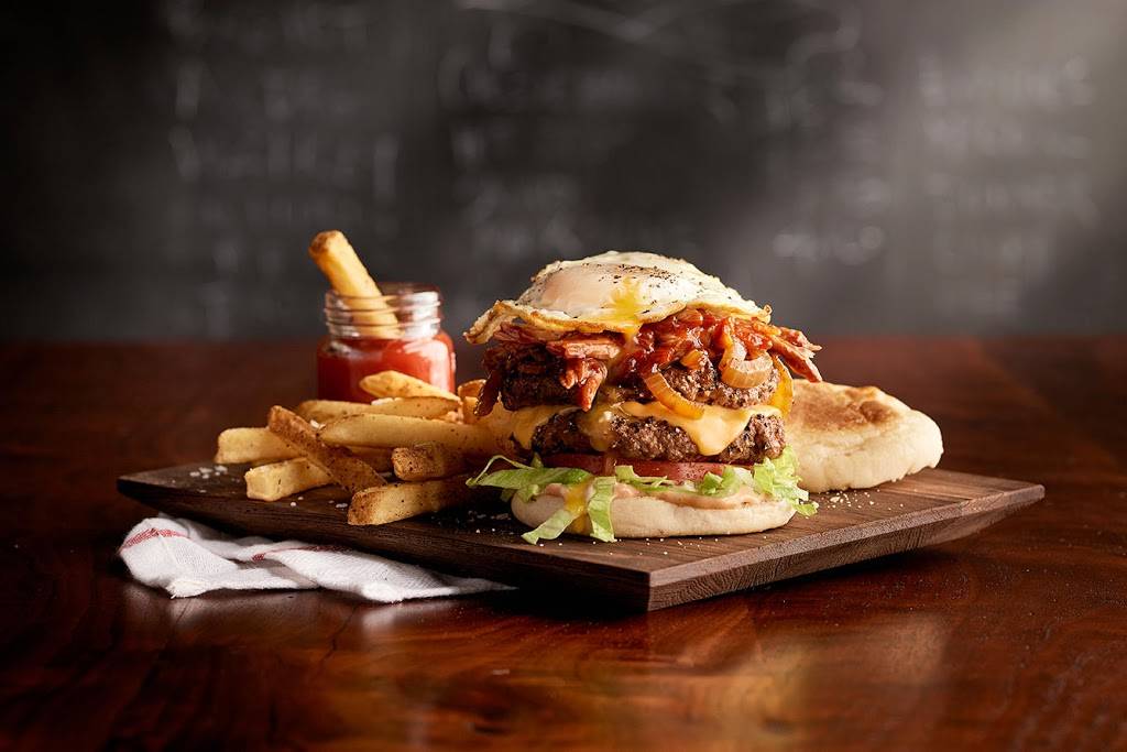 Bills Bar & Burger | restaurant | 7 Boardwalk, Kemah, TX 77565, USA | 2813341099 OR +1 281-334-1099