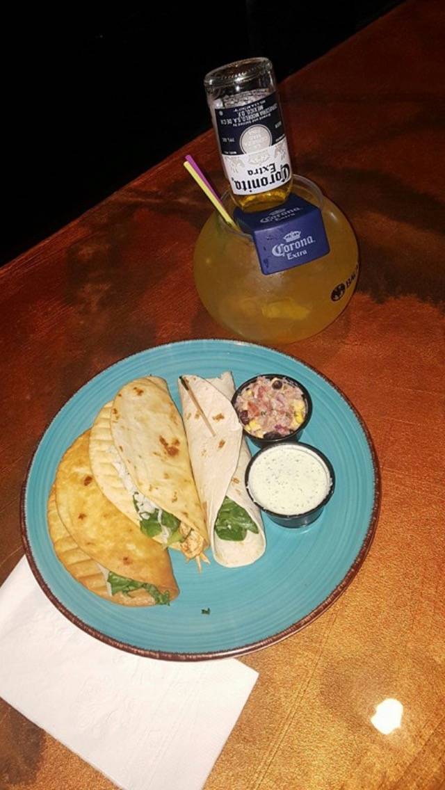 Kates Bar & Grill | restaurant | 30825 Euclid Ave, Wickliffe, OH 44092, USA | 4405691138 OR +1 440-569-1138