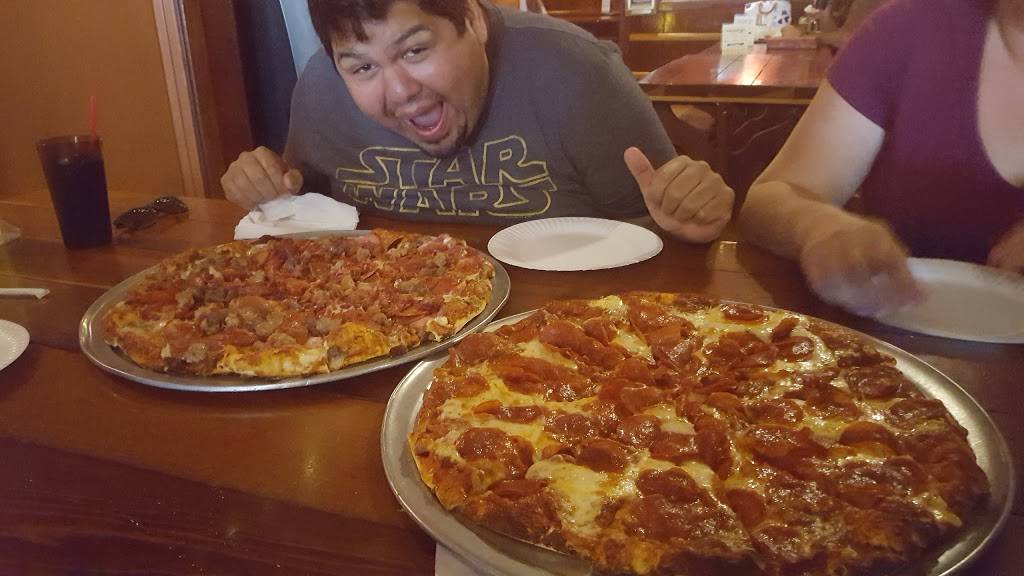 Me-n-Eds Pizza Parlor | restaurant | 4115 Paramount Blvd, Lakewood, CA 90712, USA | 5624218908 OR +1 562-421-8908