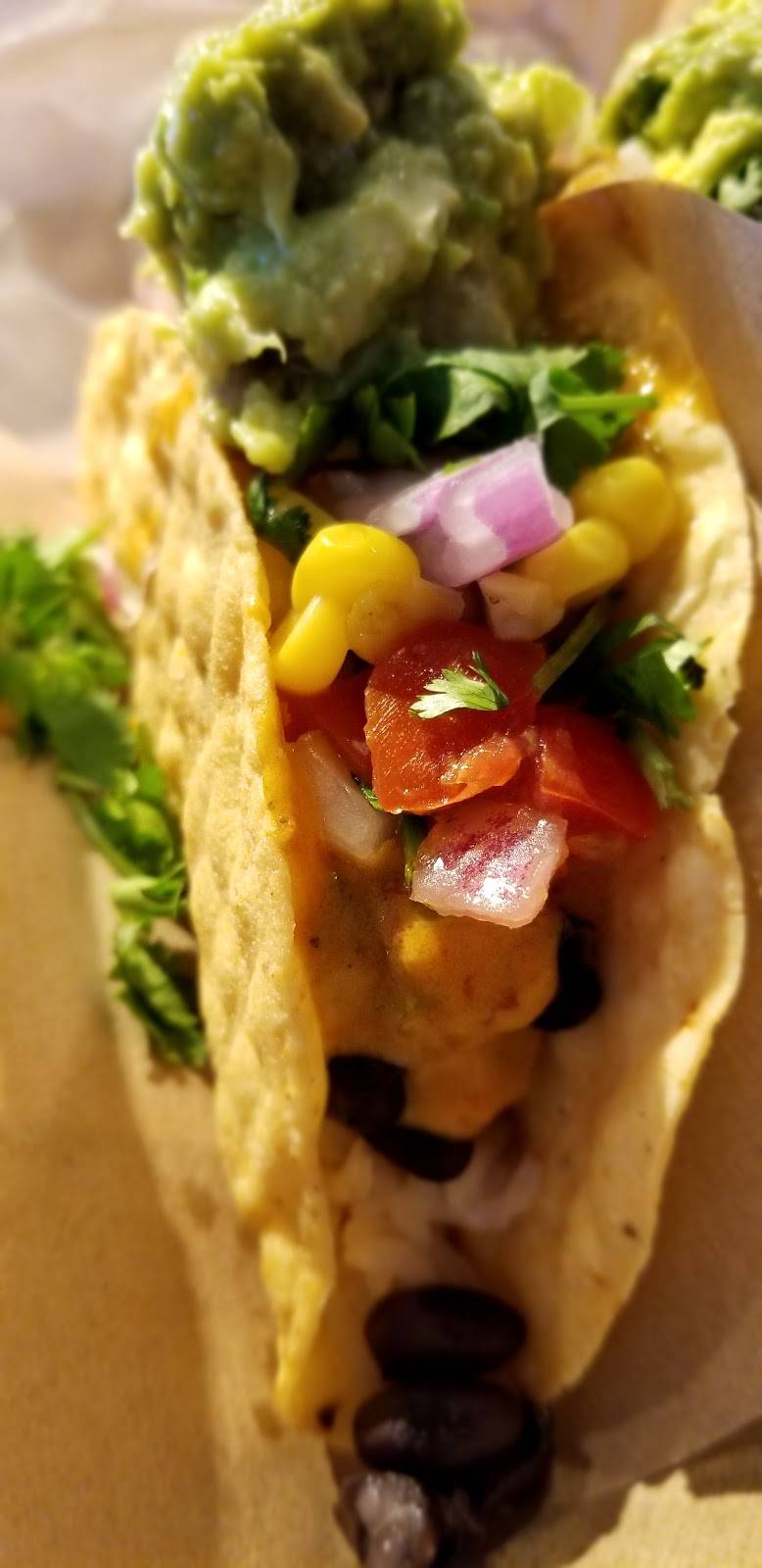 QDOBA Mexican Eats | restaurant | 4000 Chapel View Blvd Suite 100, Cranston, RI 02920, USA | 4019465200 OR +1 401-946-5200