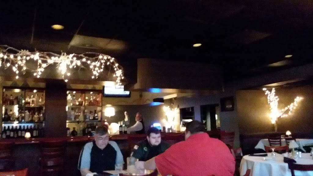 Syls Restaurant & Lounge | restaurant | 829 Moen Ave, Rockdale, IL 60436, USA | 2243669281 OR +1 224-366-9281