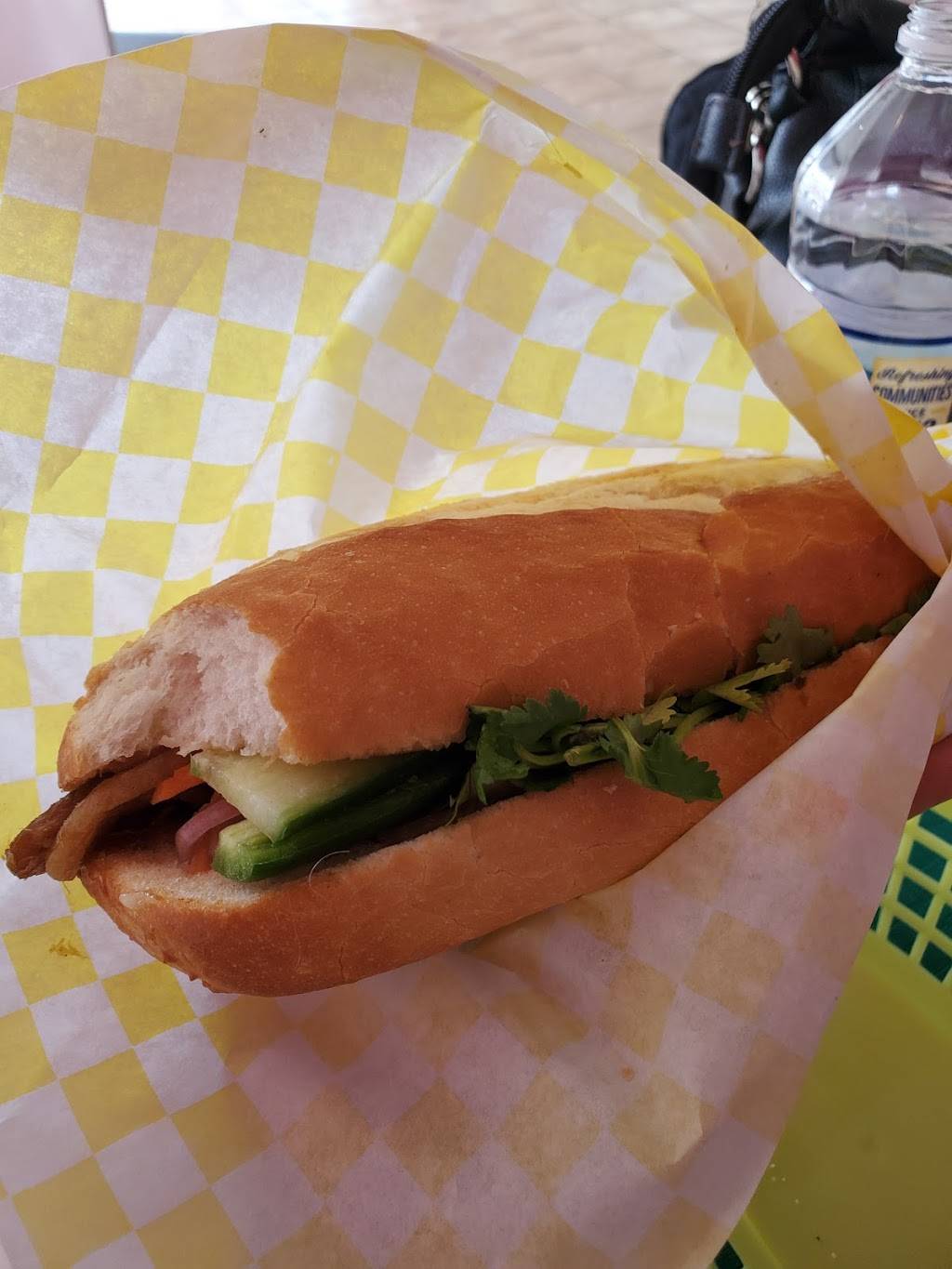 Saigon88 Express | restaurant | 5500 Steubenville Pike, McKees Rocks, PA 15136, USA | 4127888838 OR +1 412-788-8838