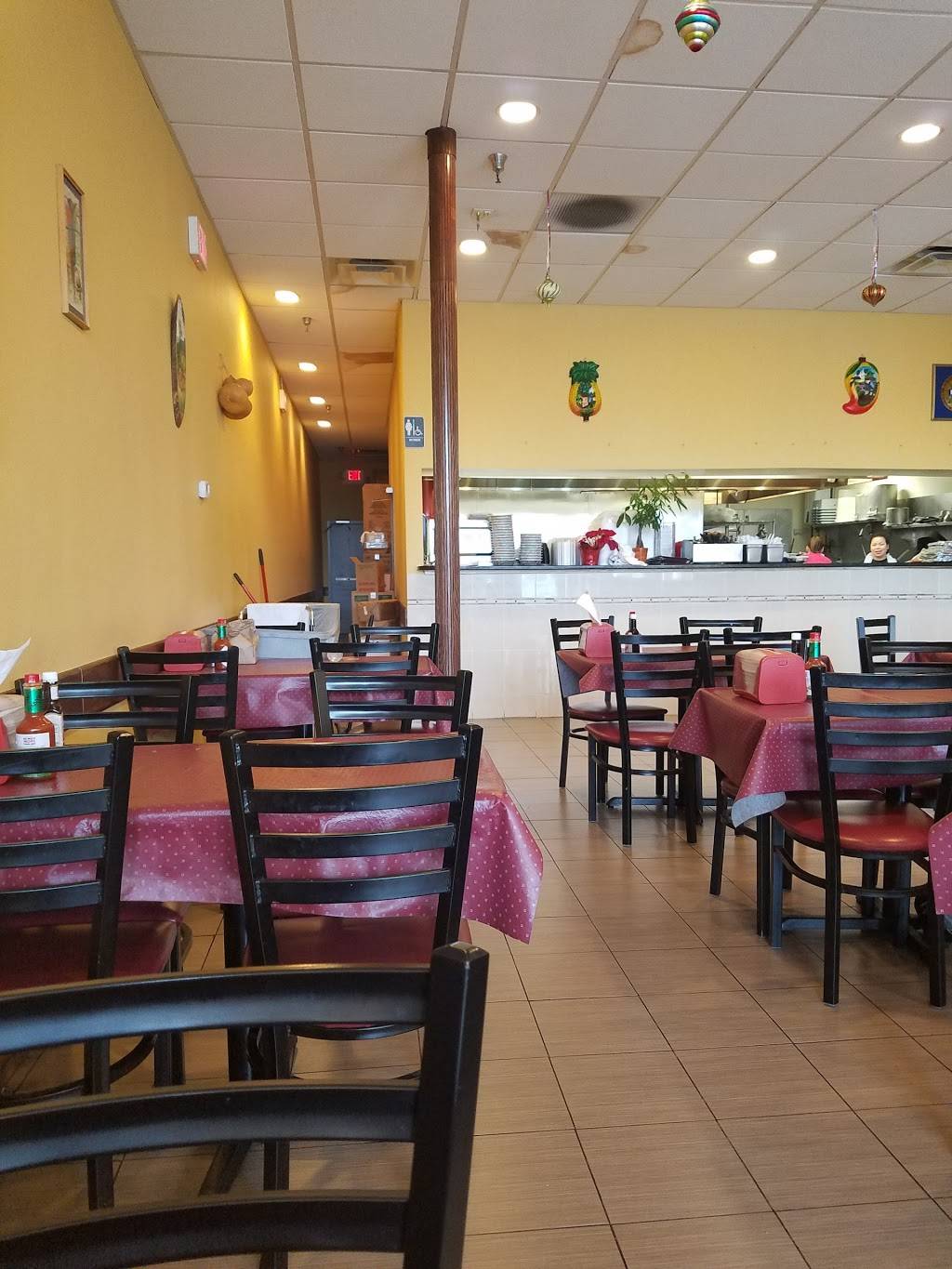 Pupuseria Doña Azucena | restaurant | 8764 Richmond Hwy, Alexandria, VA 22309, USA | 7037991000 OR +1 703-799-1000