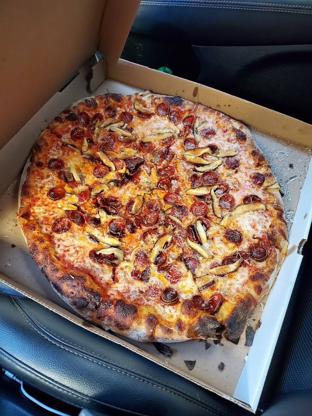 Pizza Plus | meal takeaway | 1846 S 12th St, Philadelphia, PA 19148, USA | 2155517111 OR +1 215-551-7111