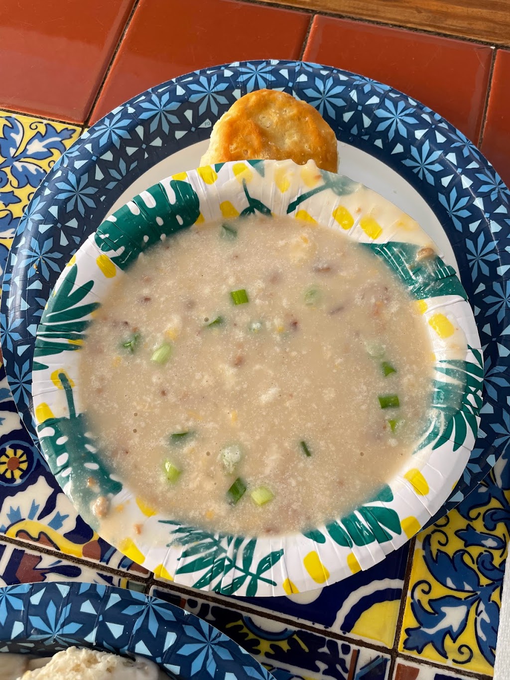 The Bus Stop Drive Thru | restaurant | 1501 FM 315, Chandler, TX 75758, USA | 6025500033 OR +1 602-550-0033