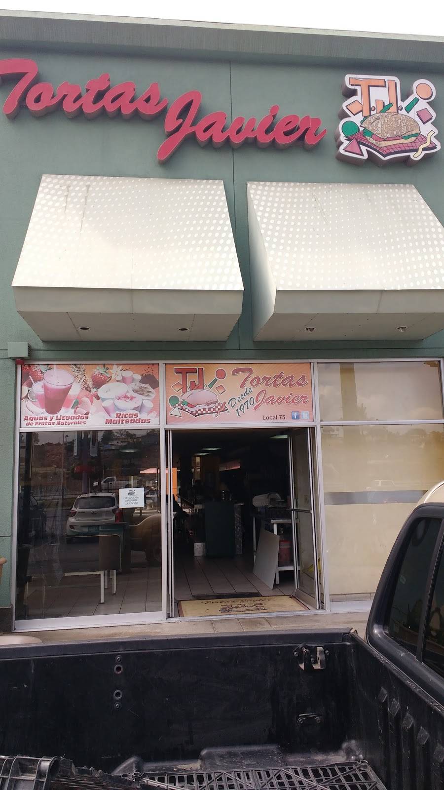 Tortas Javier | restaurant | Loc. 23, Plaza Mundo Divertido, Av. Vía Rápida Pte. 15035, Rio Tijuana 3ra Etapa, 22226 Tijuana, B.C., Mexico | 016646262806 OR +52 664 626 2806