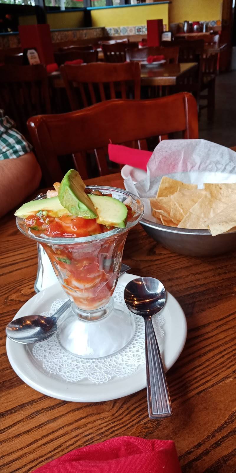 Sylvias Enchilada Kitchen | restaurant | 1140 Eldridge Pkwy, Houston, TX 77077, USA | 8322303842 OR +1 832-230-3842