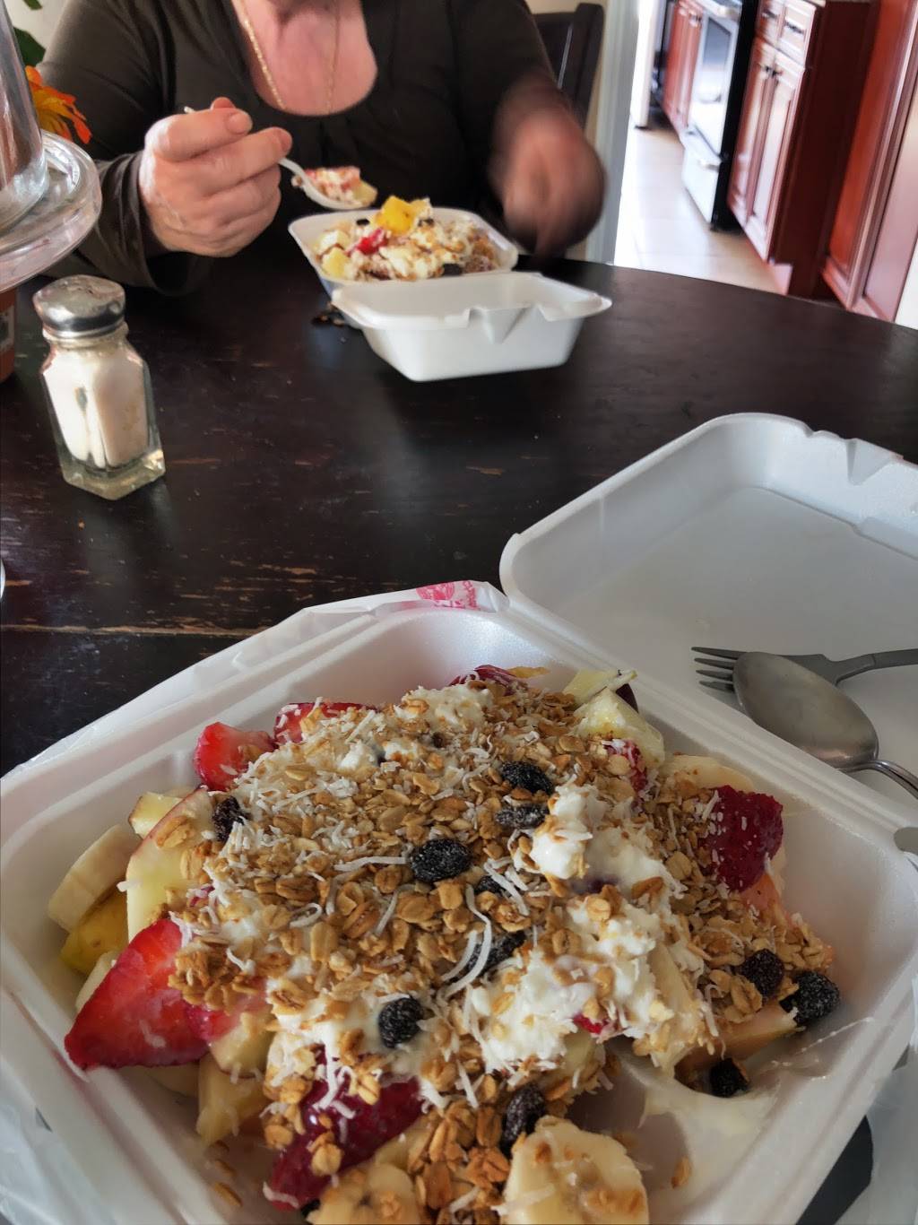 Grab N Grub Fresh Juice Bar | meal takeaway | 1236 W Civic Center Dr suite C, Santa Ana, CA 92703, USA | 7142668202 OR +1 714-266-8202