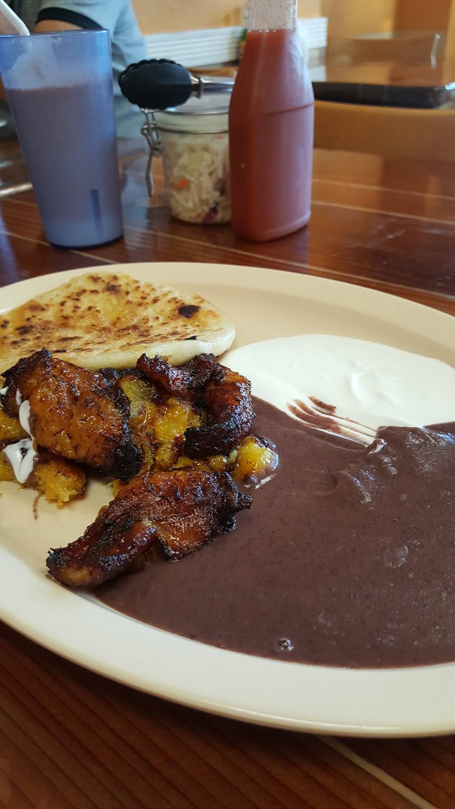 Cafe Platano 2 | restaurant | 3612 International Blvd, Oakland, CA 94601, USA | 5104371695 OR +1 510-437-1695