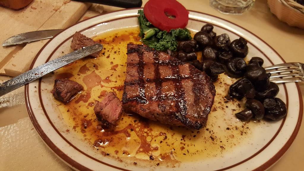 The Big Steer Restaurant and Lounge | restaurant | 1715 Adventureland Dr, Altoona, IA 50009, USA | 5159676933 OR +1 515-967-6933