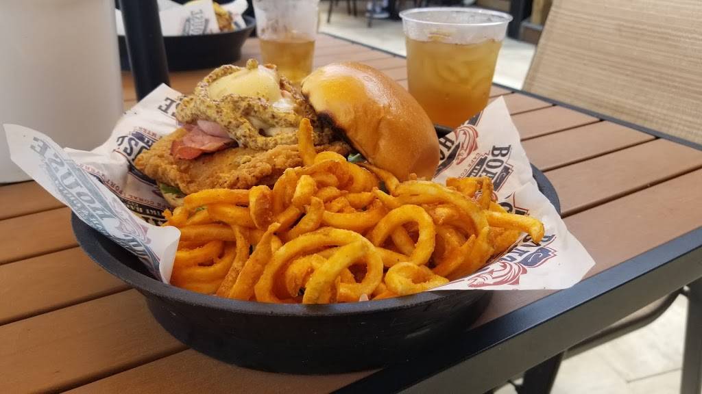 The Boathouse Tiki Bar & Grill - Fort Myers | restaurant | 17101 State Rd 31, Fort Myers, FL 33905, USA | 2393322628 OR +1 239-332-2628