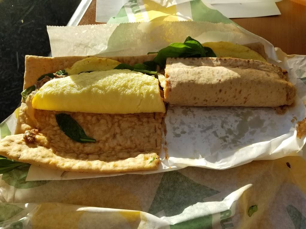 Subway Restaurants | restaurant | 1611 W Harrison St #102, Chicago, IL 60612, USA | 3122260811 OR +1 312-226-0811