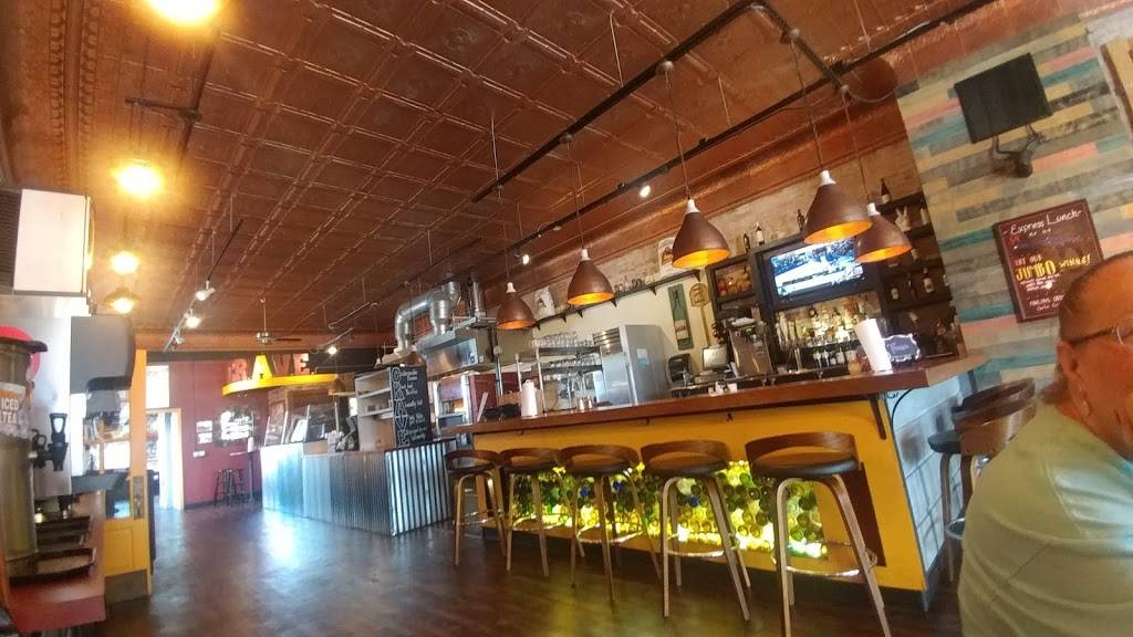 CRAVE Pasta - Pizza - Pub | restaurant | 148 W Main St, Gaylord, MI 49735, USA | 9897484848 OR +1 989-748-4848