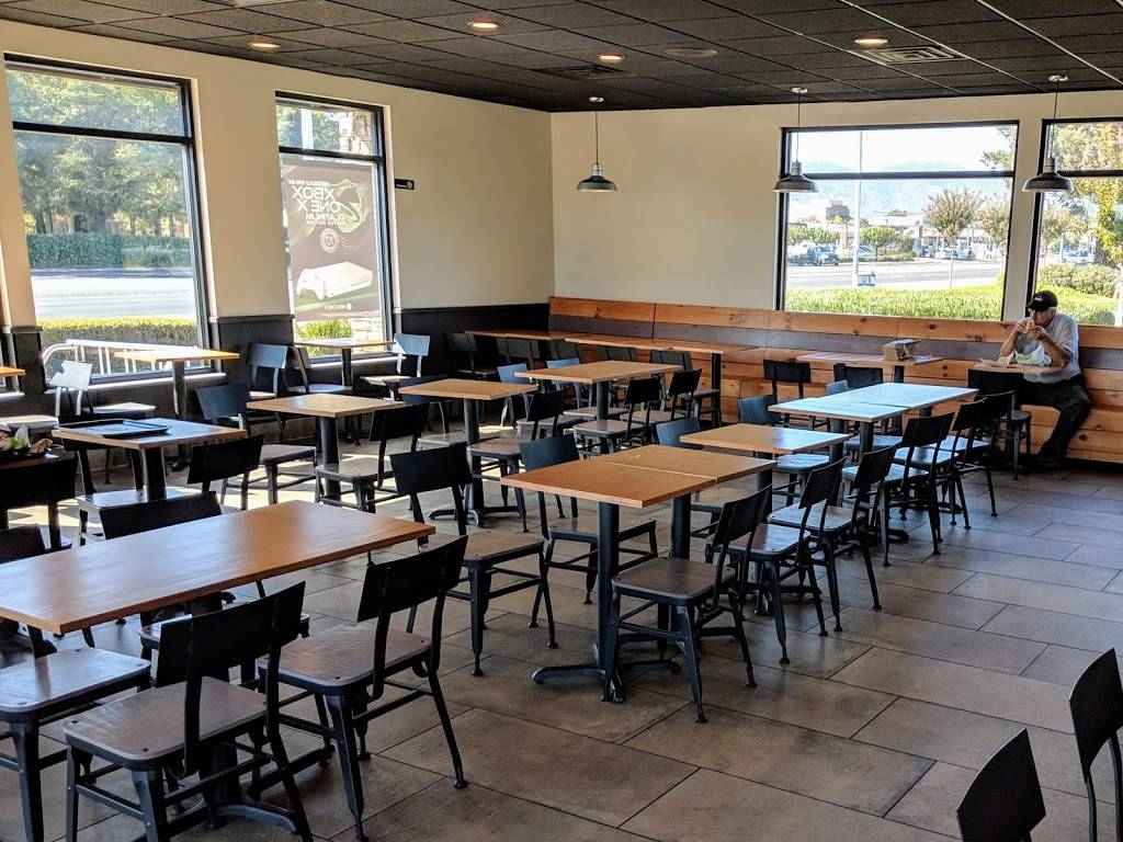 Taco Bell | meal takeaway | 995 1st St, Gilroy, CA 95020, USA | 4088461188 OR +1 408-846-1188