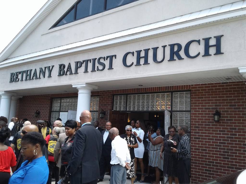 Eddies Chesapeake Bay Crabhouse & More | restaurant | 2592 Campostella Rd, Chesapeake, VA 23324, USA | 7575437009 OR +1 757-543-7009