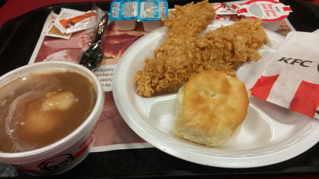 KFC | restaurant | 725 S Palm Canyon Dr, Palm Springs, CA 92264, USA | 7603200004 OR +1 760-320-0004