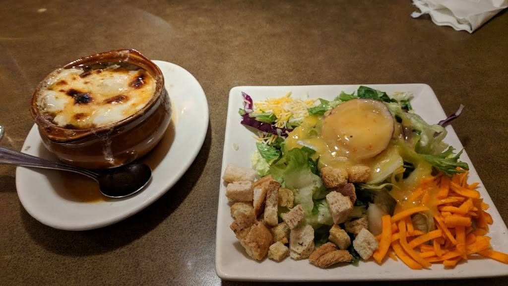 Thomass Family Dining | restaurant | 33971 Plymouth Rd, Livonia, MI 48150, USA | 7342618890 OR +1 734-261-8890