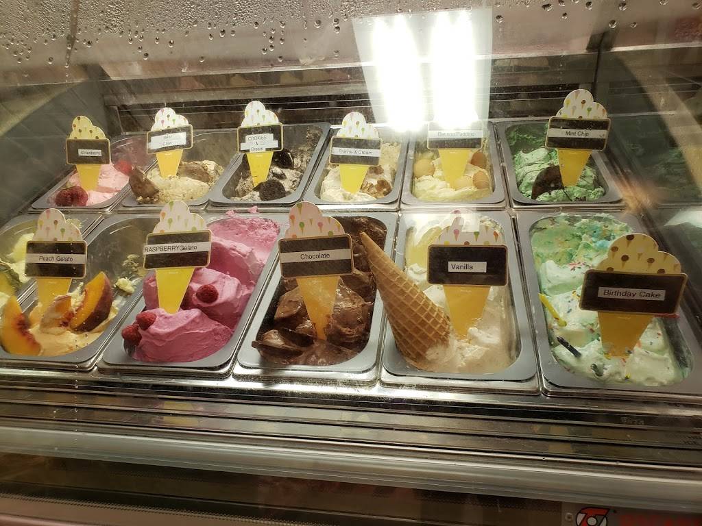 Bubba Gump Shrimp Co. | restaurant | 99 S Market St, Charleston, SC 29401, USA | 8437235665 OR +1 843-723-5665