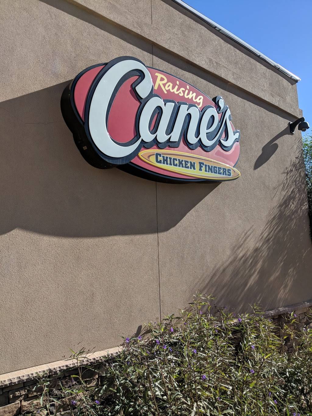 Raising Canes Chicken Fingers | meal takeaway | 6352 E Broadway Blvd, Tucson, AZ 85710, USA | 5203735203 OR +1 520-373-5203
