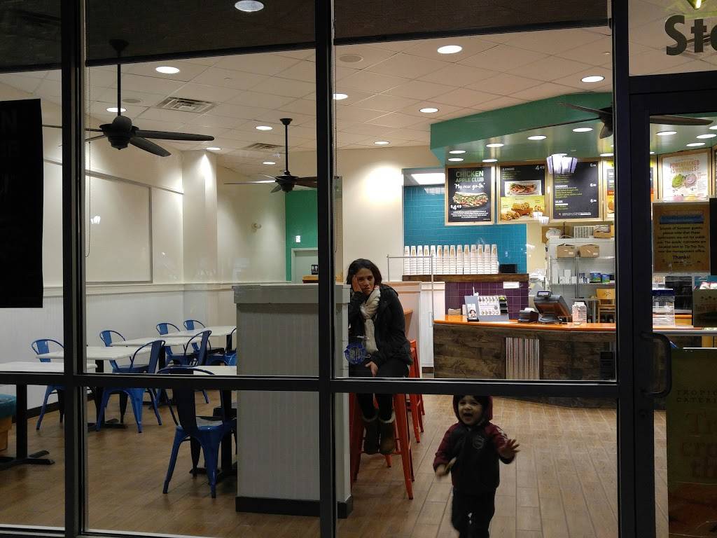 Tropical Smoothie Cafe | restaurant | 7902 Towne Center Pkwy #109, Papillion, NE 68046, USA | 4026149050 OR +1 402-614-9050