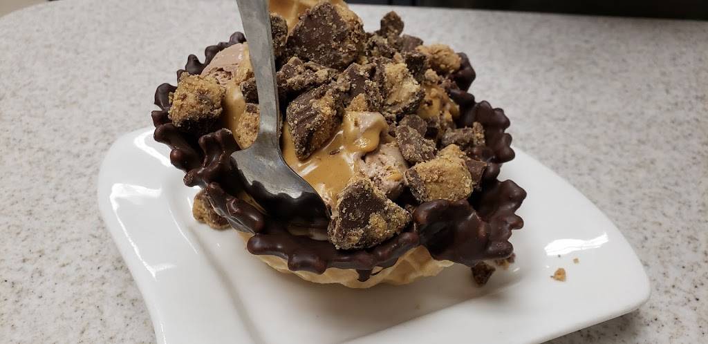 Oberweis Ice Cream and Dairy Store | restaurant | 60 Ogden Avenue Store #A-9, Downers Grove, IL 60515, USA | 6308101270 OR +1 630-810-1270