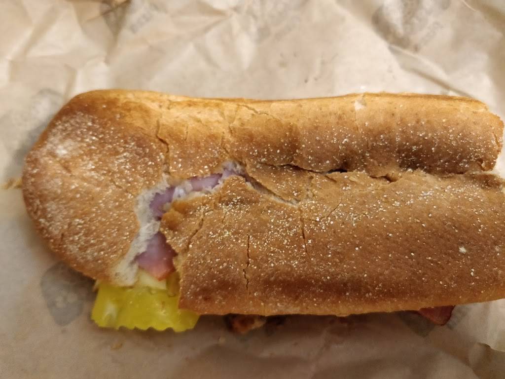 Marcos Pizza | restaurant | 3220 Teasley Ln #108, Denton, TX 76210, USA | 9403040040 OR +1 940-304-0040