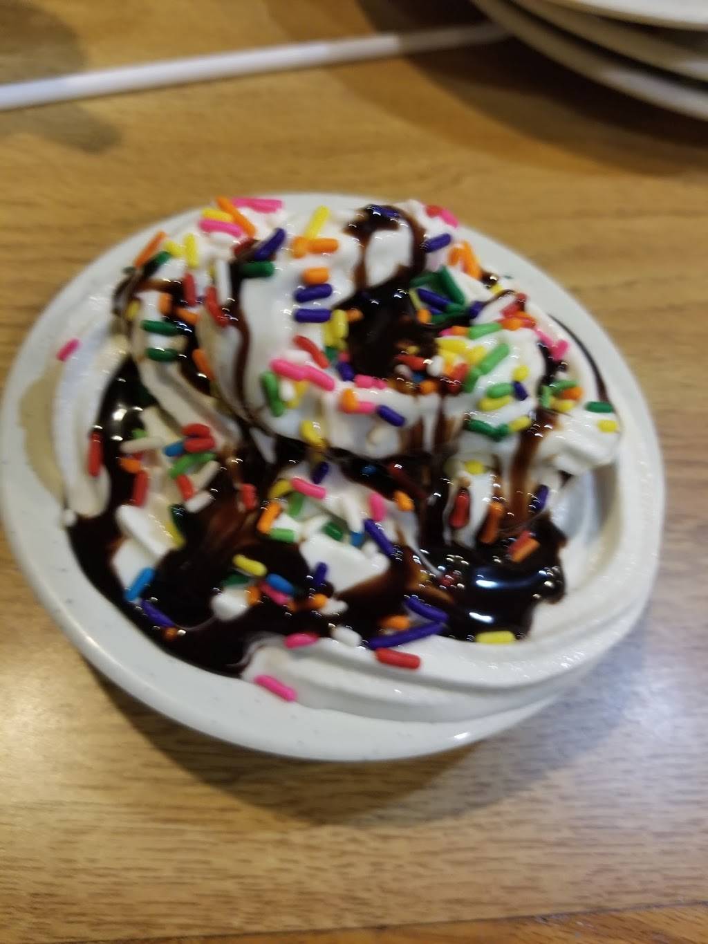 World Buffet & Grill | restaurant | 5002 W Saginaw Hwy # 3, Lansing, MI 48917, USA | 5173276688 OR +1 517-327-6688