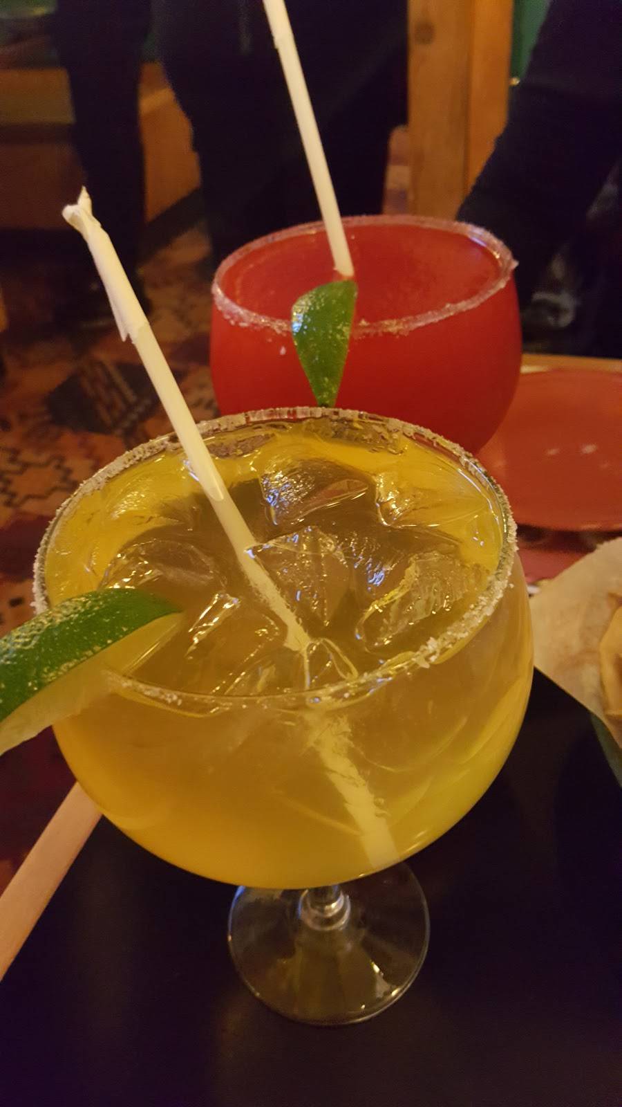 Pepes Mexican Restaurant | restaurant | 634 S Weber Rd, Romeoville, IL 60446, USA | 8152673100 OR +1 815-267-3100