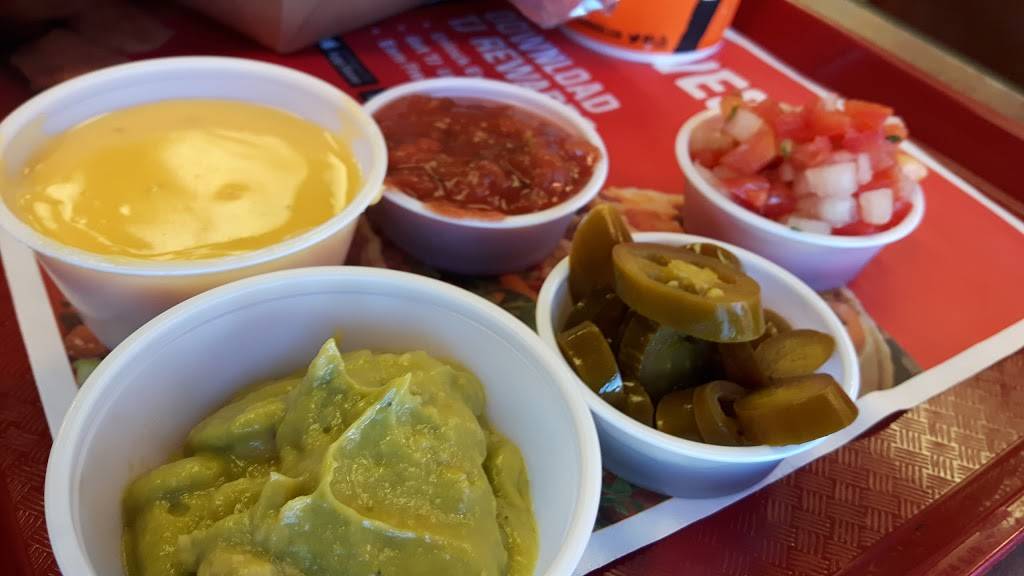 Taco Johns | restaurant | 400 Oasis Rd, Black River Falls, WI 54615, USA | 7152843010 OR +1 715-284-3010