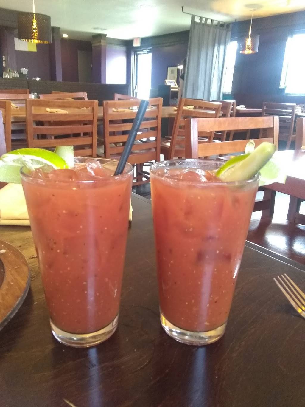 Deep Roots Restaurant and Bar | restaurant | 4601 Shawnee Dr, Kansas City, KS 66106, USA | 9136774502 OR +1 913-677-4502