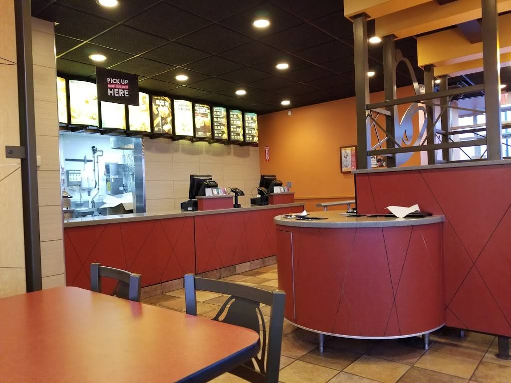 Taco Bell | meal takeaway | 2829 28th St SE, Grand Rapids, MI 49512, USA | 6169492620 OR +1 616-949-2620