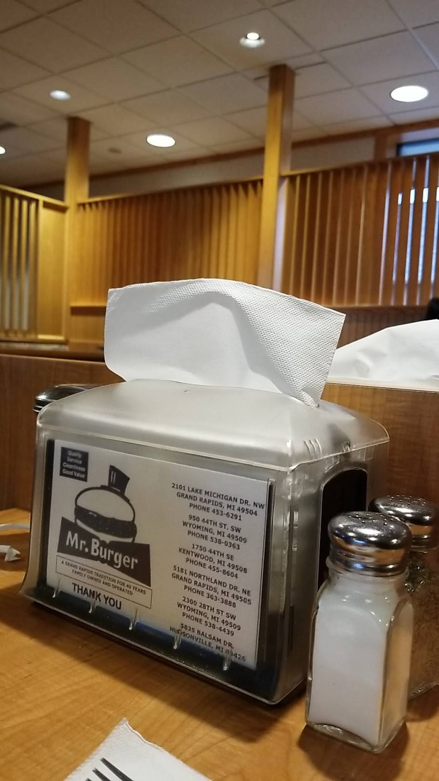 Mr. Burger | restaurant | 5835 Balsam Dr, Hudsonville, MI 49426, USA | 6166625088 OR +1 616-662-5088