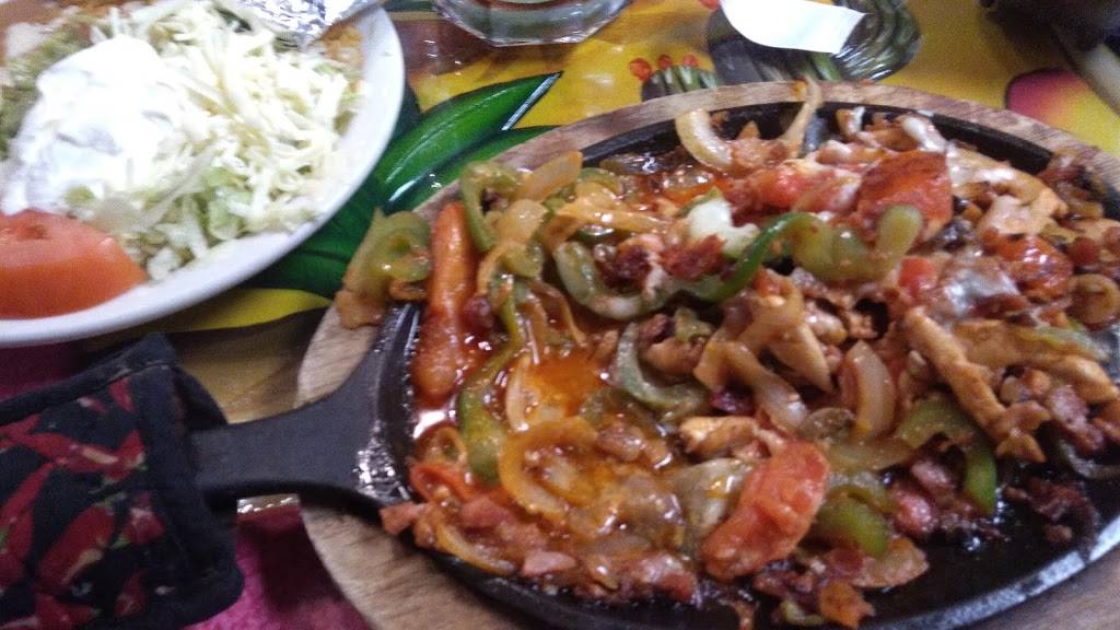 Mi Finca Mexican Restaurant | restaurant | 987 Park Ave NW, Norton, VA 24273, USA | 2766793330 OR +1 276-679-3330