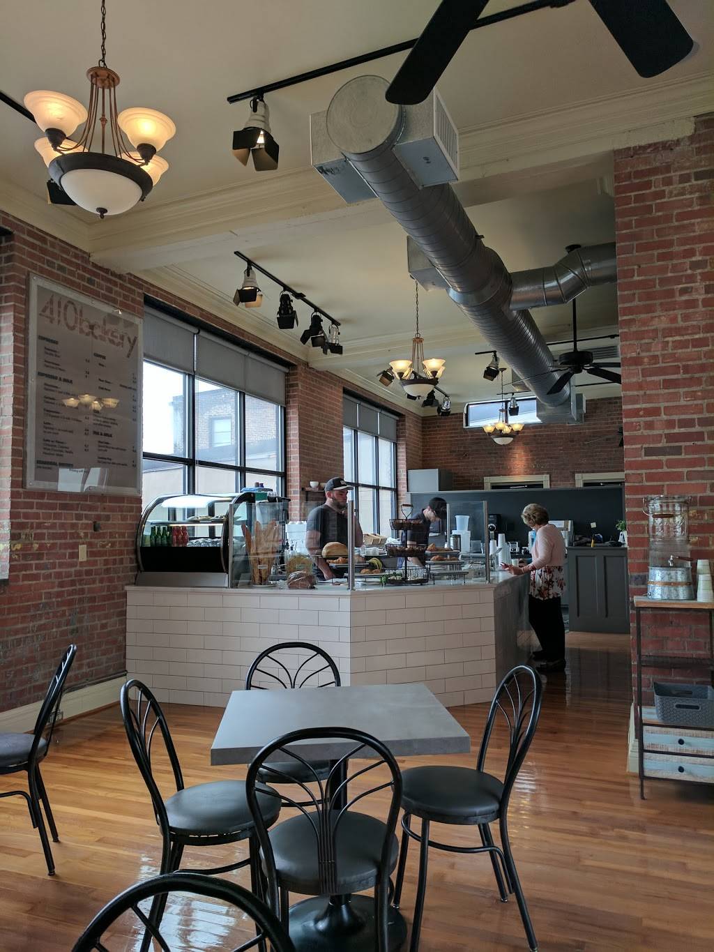 410 Bakery | bakery | 140 E Main St, New Albany, IN 47150, USA | 8129469410 OR +1 812-946-9410