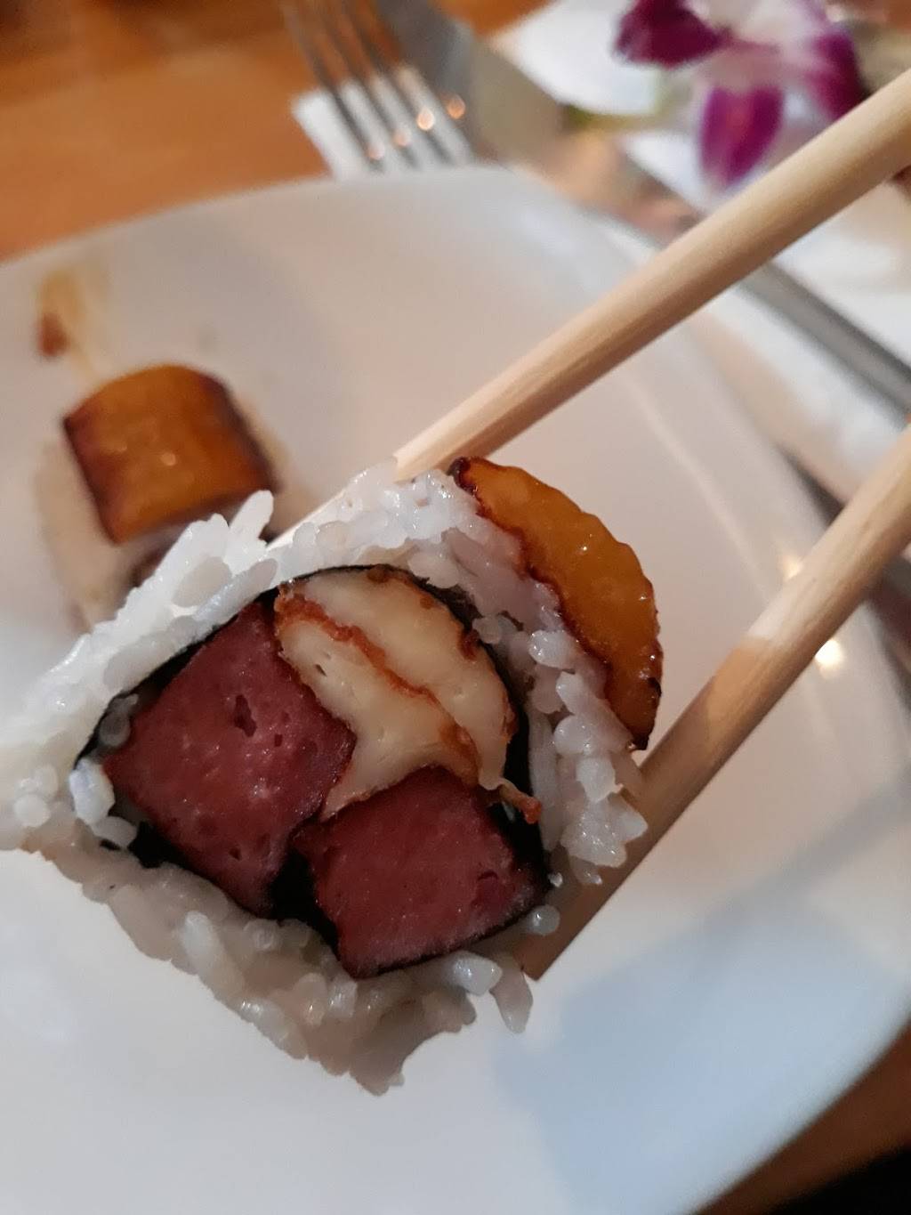 Vida Cuban & Asian Fusion Cuisine | restaurant | 86-13 Northern Blvd, Jackson Heights, NY 11372, USA | 3477813340 OR +1 347-781-3340