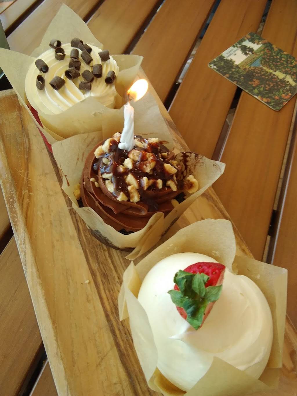 Pauls Landing | restaurant | 501 5th Ave NE, St. Petersburg, FL 33701, USA | 7278248007 OR +1 727-824-8007