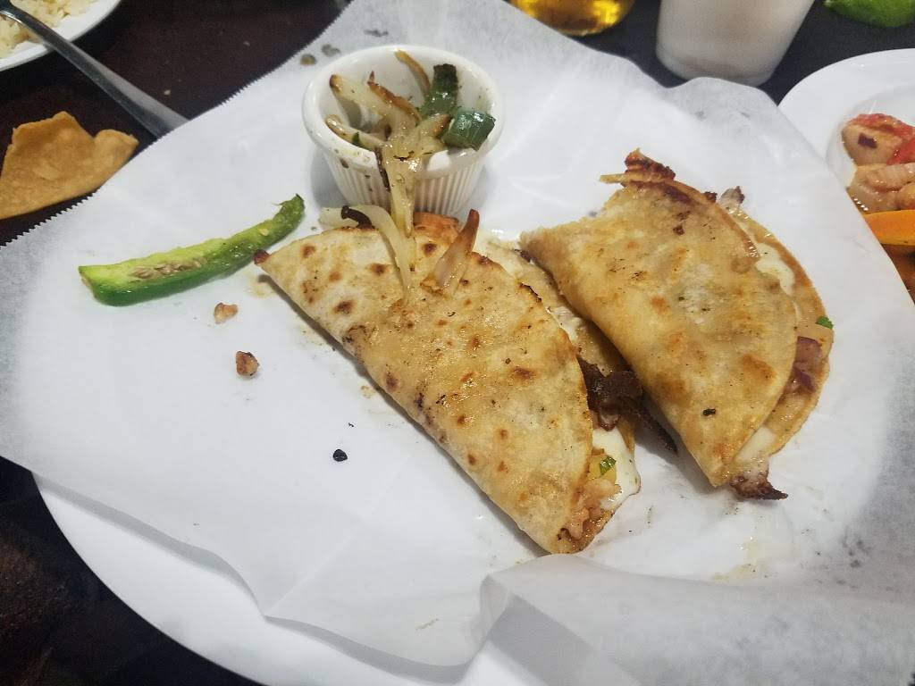 Mariscos la cabaña | restaurant | 1604 W Mission Blvd, Pomona, CA 91766, USA | 9093261155 OR +1 909-326-1155