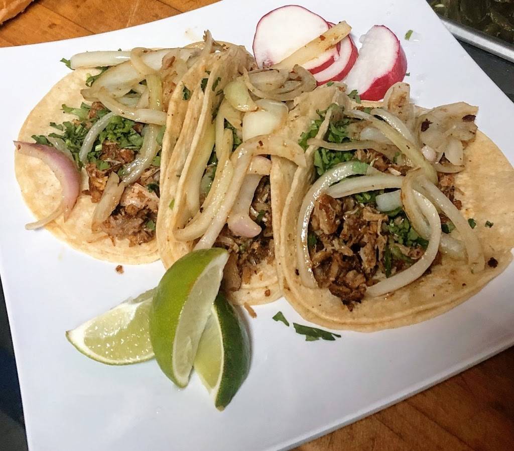 Mikes Pizza | meal delivery | 8125 5th Ave, Brooklyn, NY 11209, USA | 7185687627 OR +1 718-568-7627