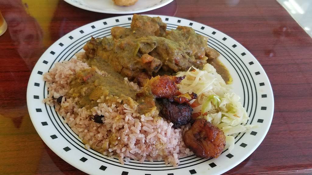 Irie Bay Jamaican Cuisine | restaurant | 10041 E Adamo Dr, Tampa, FL 33619, USA | 8135706929 OR +1 813-570-6929