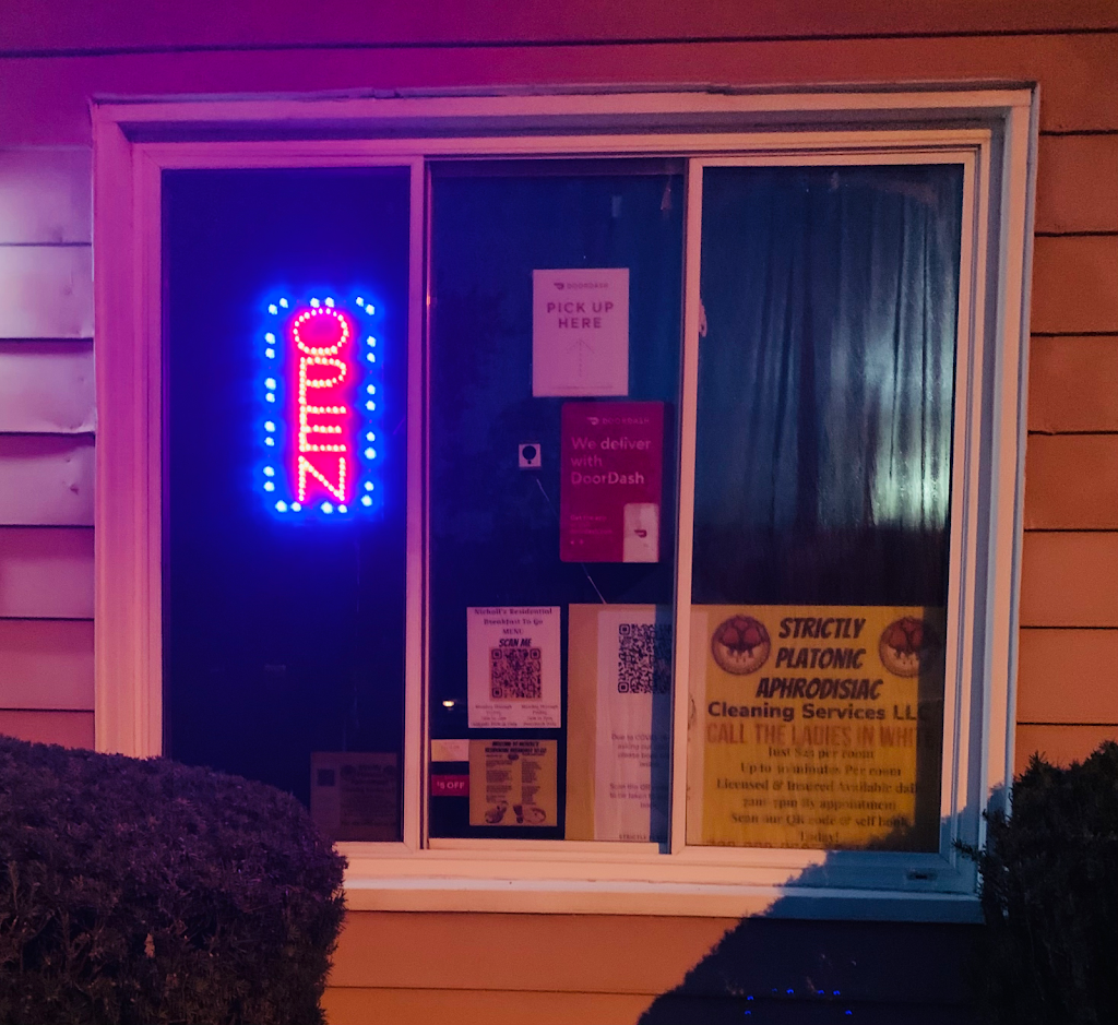 Nichollz Residential Breakfast To Go | restaurant | 19609 Nitra Ave, Maple Heights, OH 44137, USA | 2162704993 OR +1 216-270-4993